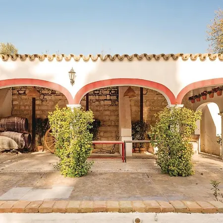 Awesome In W/ Outdoor Swimming Pool, Wifi And 8 Bedrooms بيت للعطل جيريز